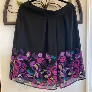 East 5th size 12 skirt